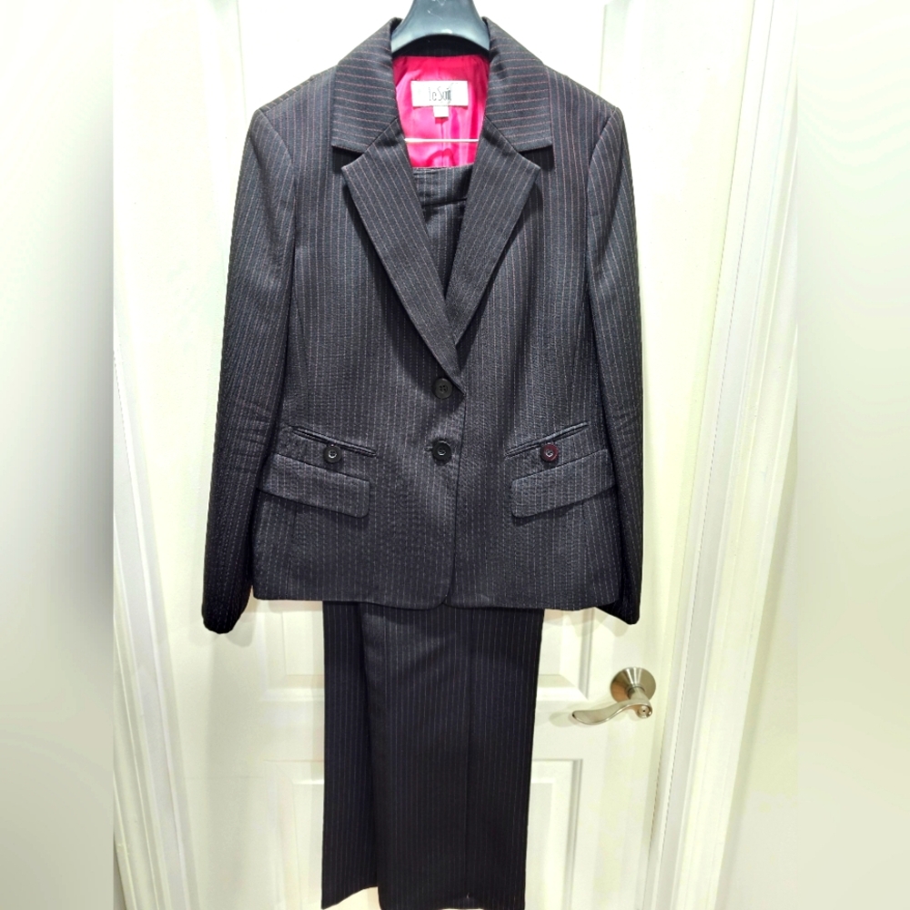 Beautiful Pink & Black Suit